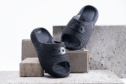 Slide on Mojani Black